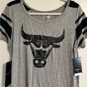 Woman’s Chicago Bulls merch 🐂🖤